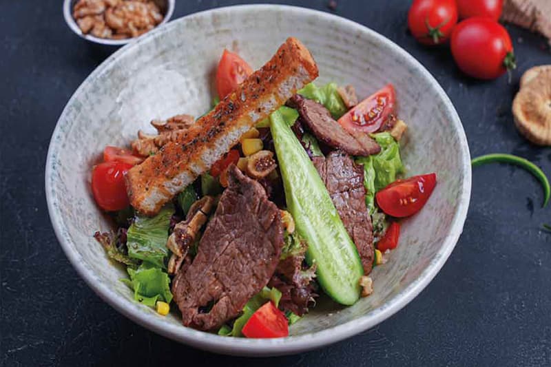 Biftek Salata